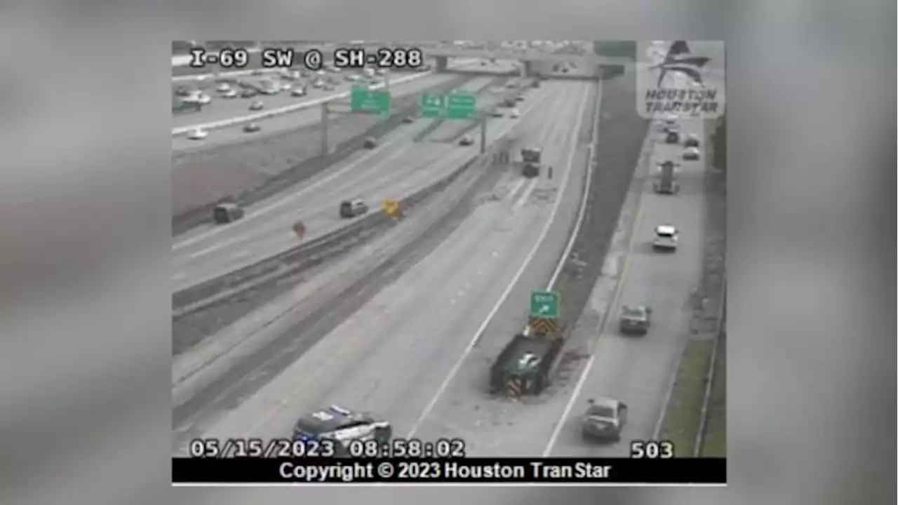 2 Houston highways closed due to heavy truck crashes, bricks on road