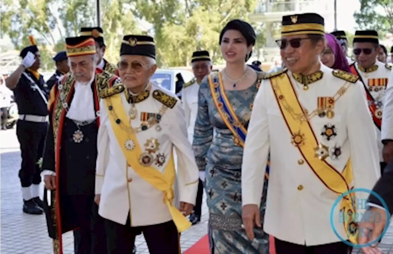 Taib Mahmud opens second term of 19th Sarawak State Legislative Assembly