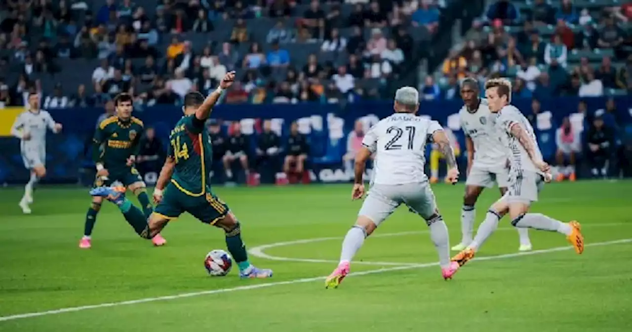 Resumen del partido: LA Galaxy vs San José Earthquakes (2-1). GOLES