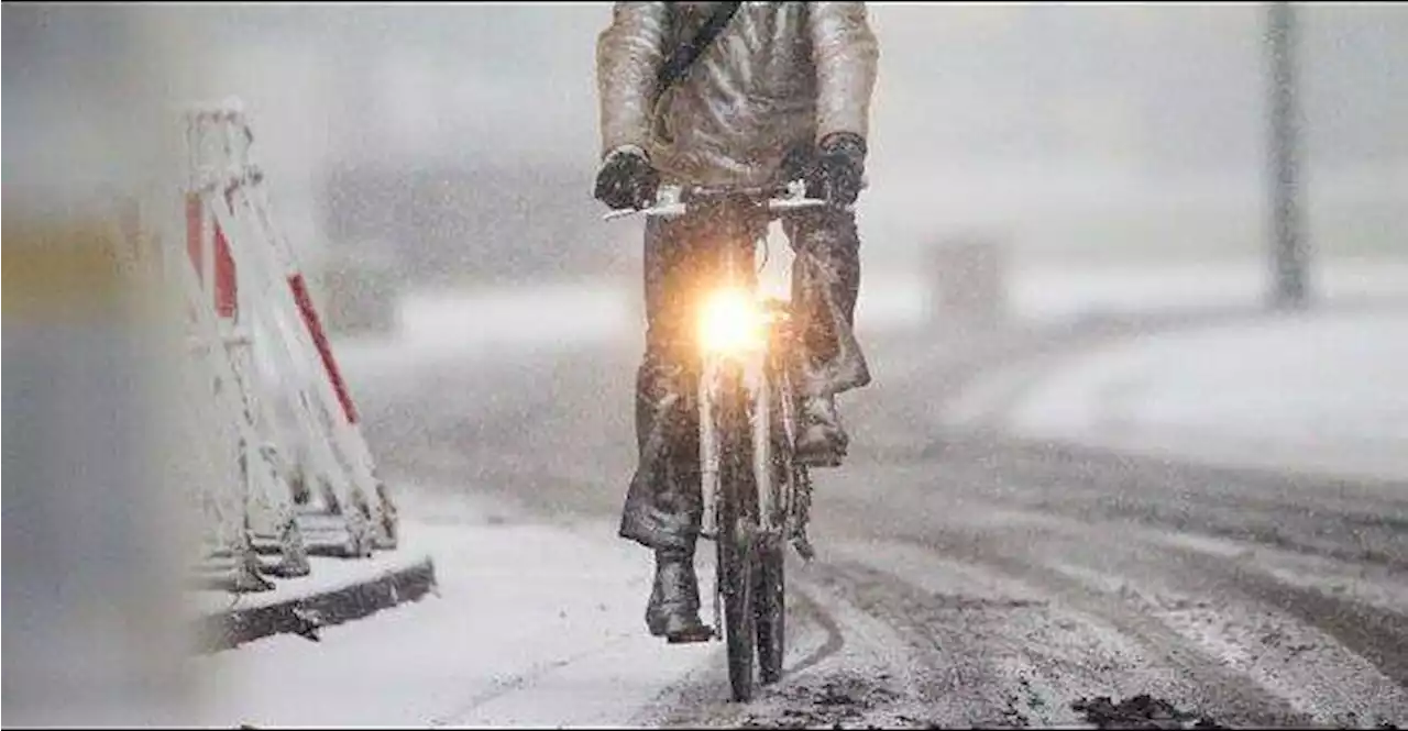 Ischgl: Radfahrer blieb im Tiefschnee stecken