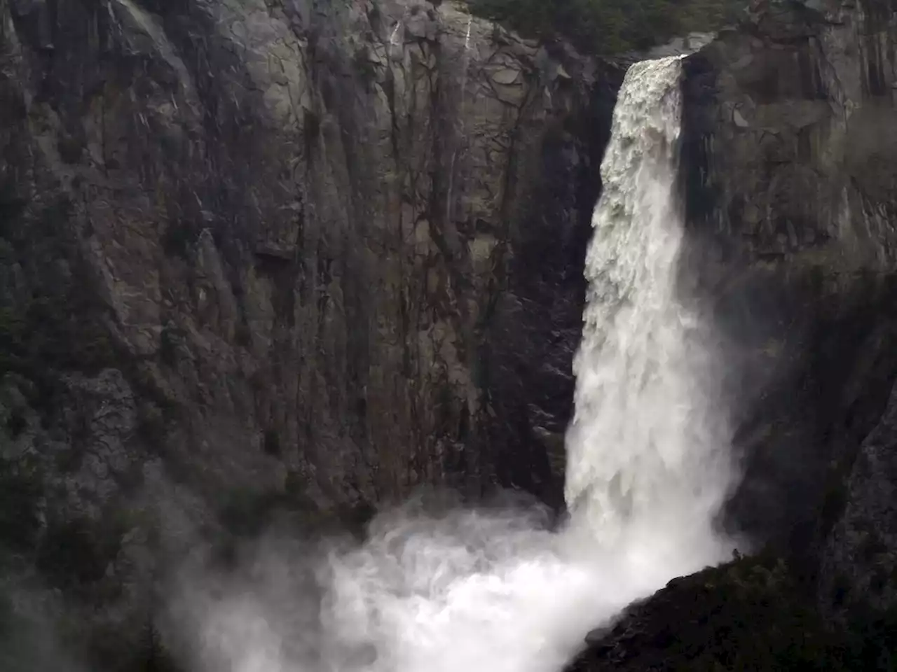 Campgrounds at California's Yosemite National Park to close over flood threat as snowpack melts