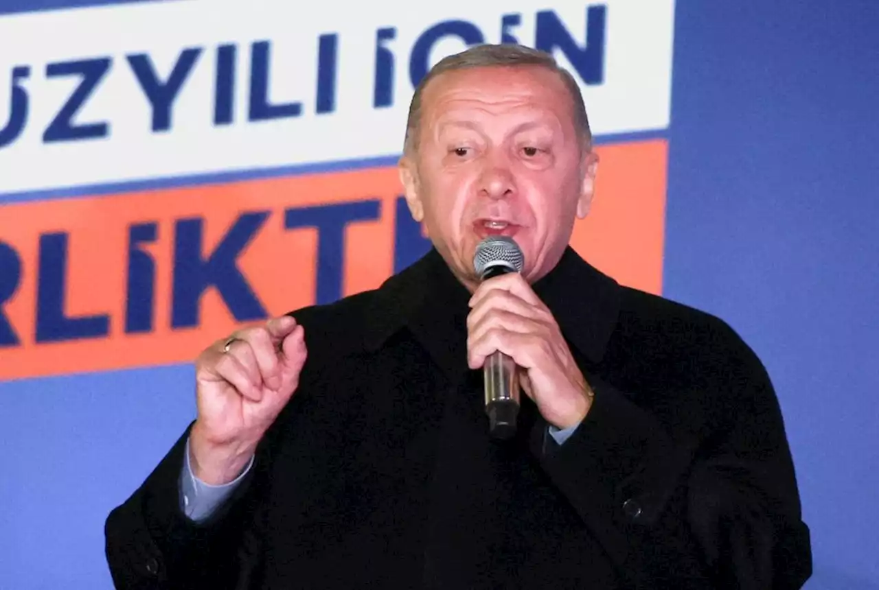 Turkey faces election runoff as Erdogan seen with momentum