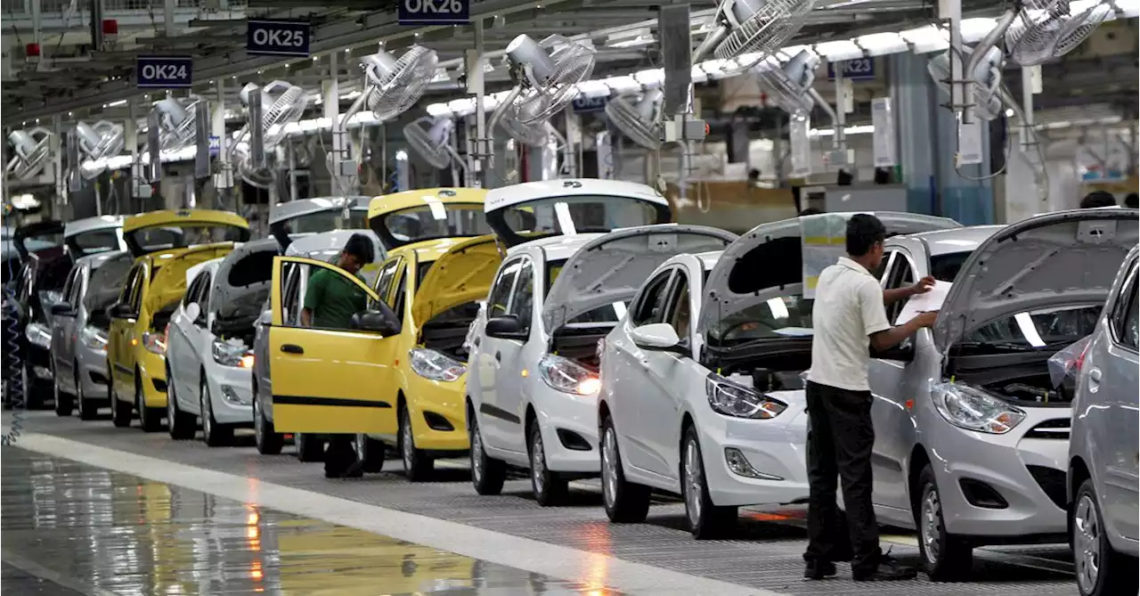 India's carmakers back zero duty on limited British imports under trade deal - sources