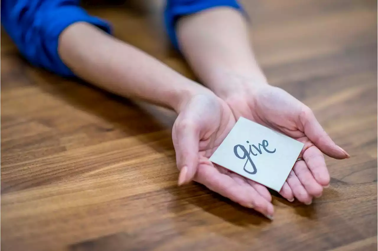 The Generosity Divide: How Political Views Shape Altruistic Behavior