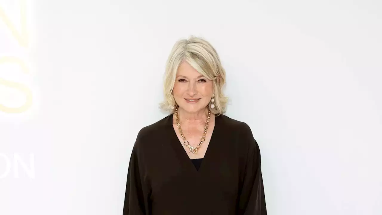 Martha Stewart stuns on Sports Illustrated Swimsuit cover at 81: 'I better look really good'