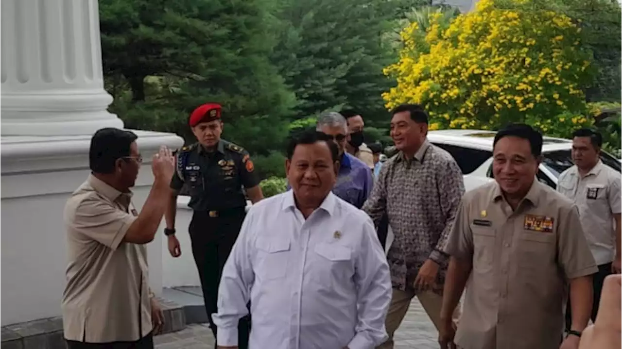 Prabowo Sambangi Persatuan Purnawirawan Polri, Disambut Iwan Bule hingga Eks Kapolri