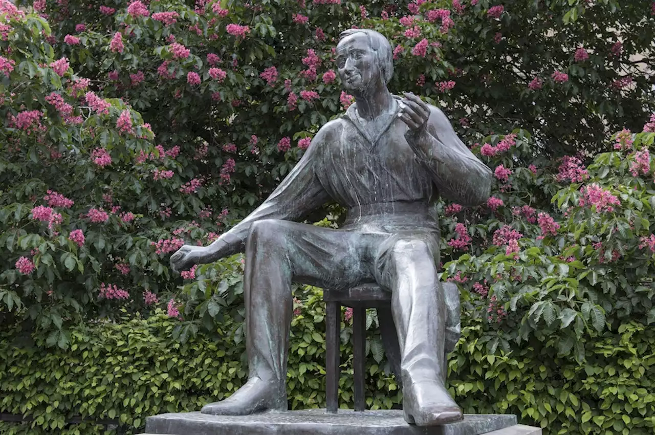 Der DDR sei Dank: Heinrich-Heine-Denkmal gleich zweimal in Berlin