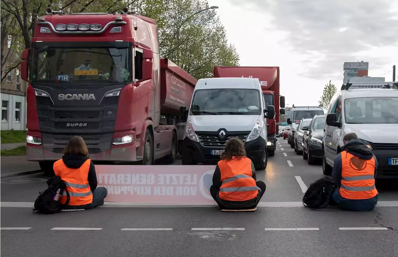 Letzte Generation setzt massive Blockaden in Berlin am Dienstag fort