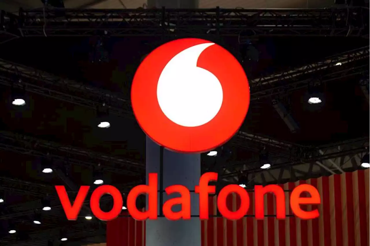 Vodafone anuncia que despedirá a 11.000 trabajadores y cae con fuerza en bolsa