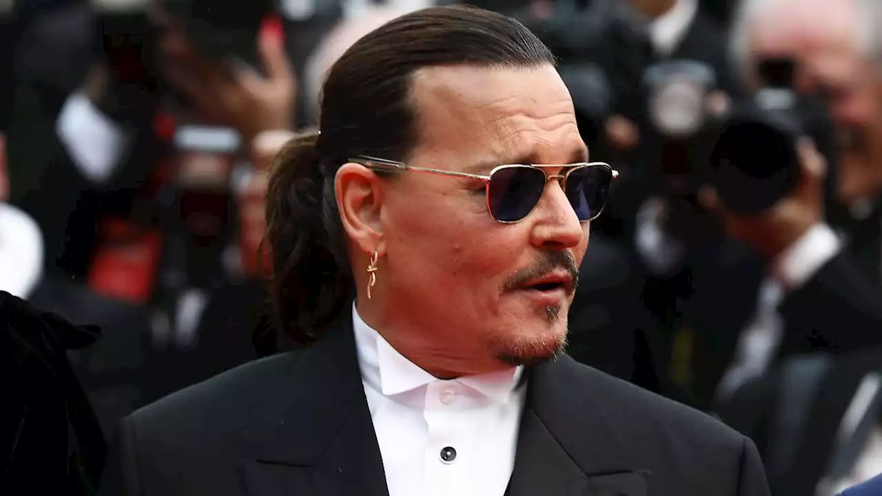 Kreischende Fans begrüßen Johnny Depp