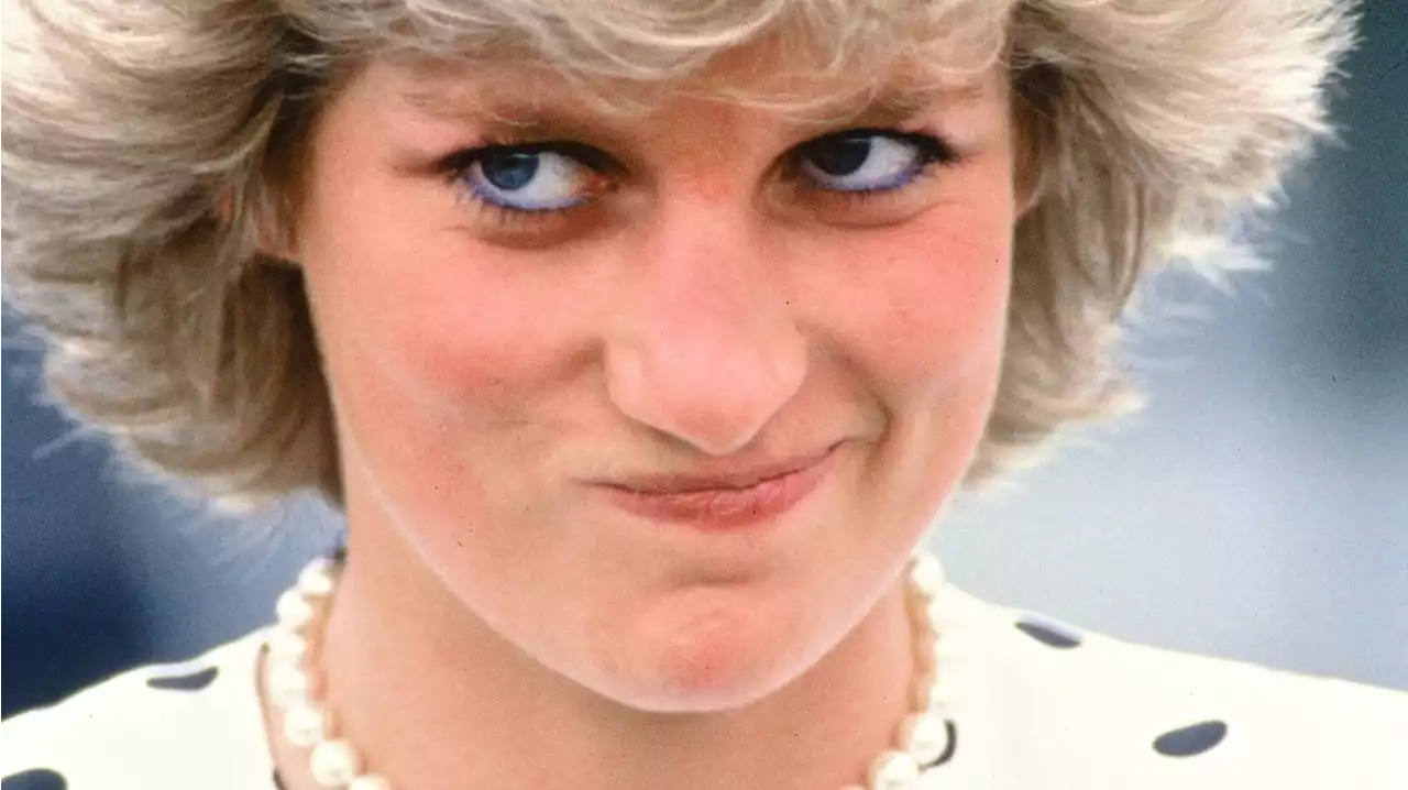 Lady Diana : ces cartes de vœux très salaces envoyées par la princesse à une tête couronnée