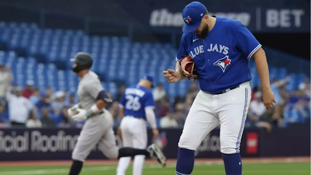 Jays starter Manoah walks a career-high seven batters in 7-4 loss to Yankees