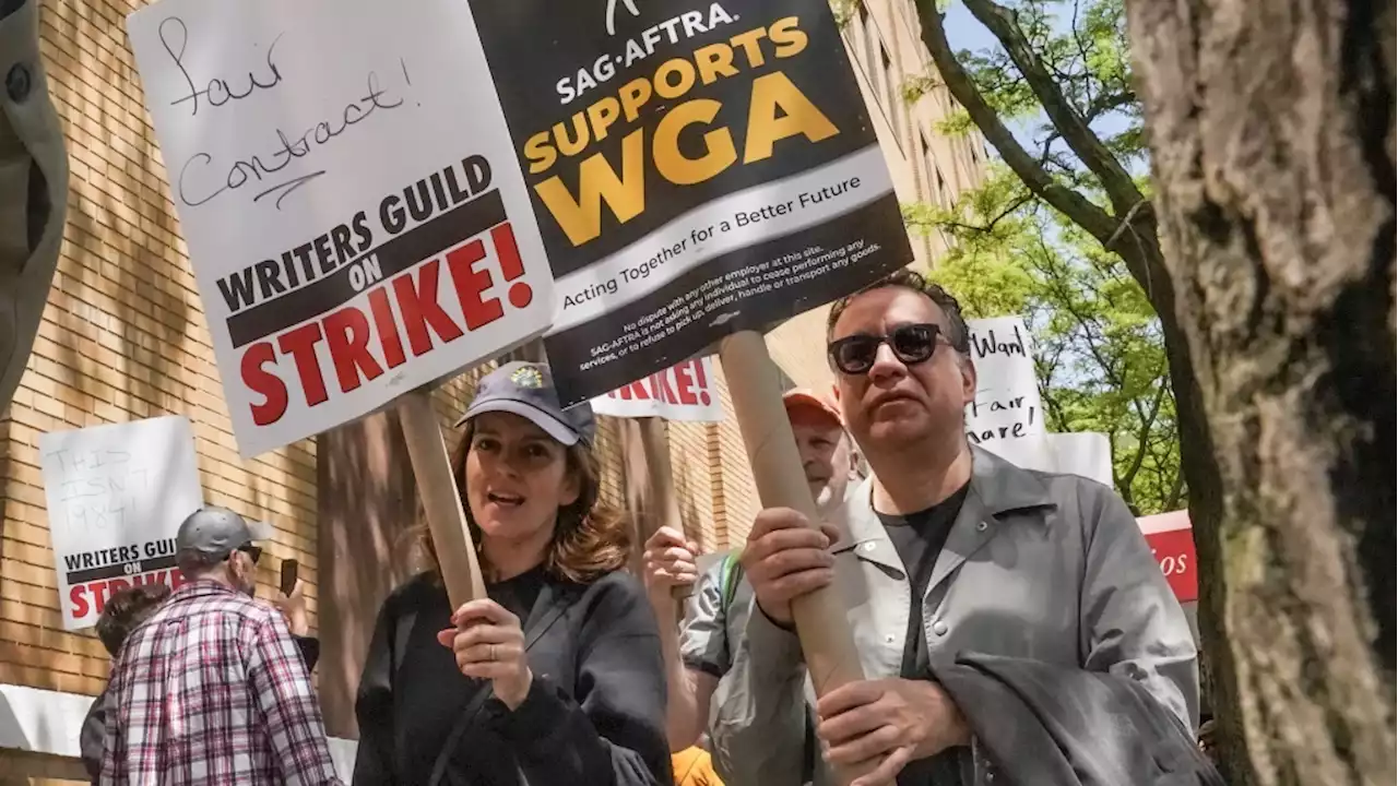 Writers strike felt in missing NBC stars, absence of Fox schedule for TV sales pitches