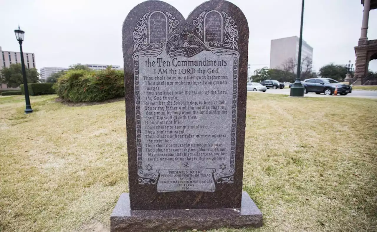 Thou shalt not post the Ten Commandments