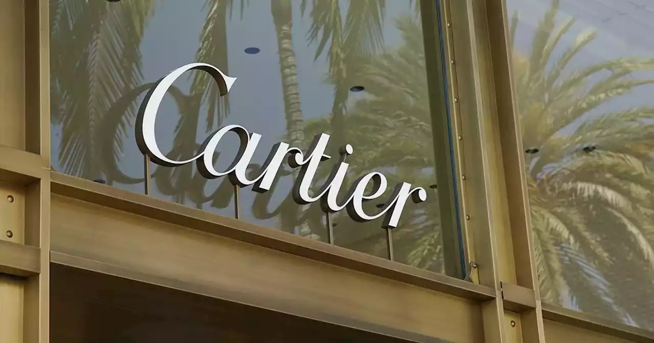 Cartier criticada por usar imagem de tribo amazónica devastada pela mineração ilegal de ouro