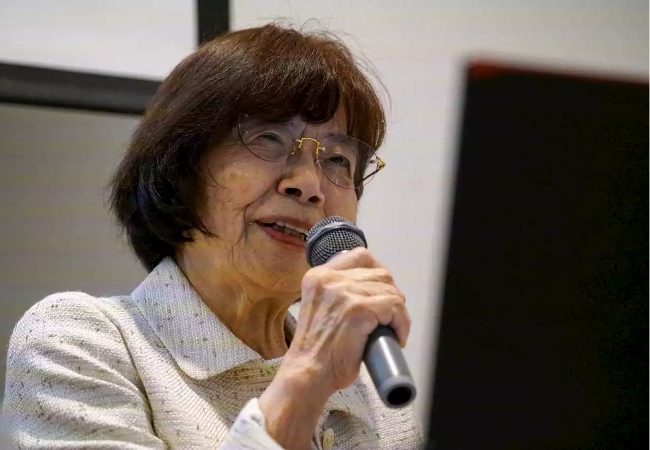 In her own words: A Hiroshima bomb survivor learns English to tell her story