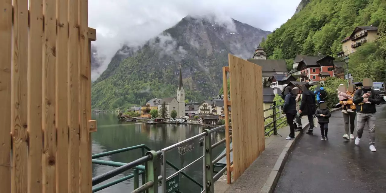 Nach massivem Gegenwind: Hallstatt reißt Zaun wieder ab