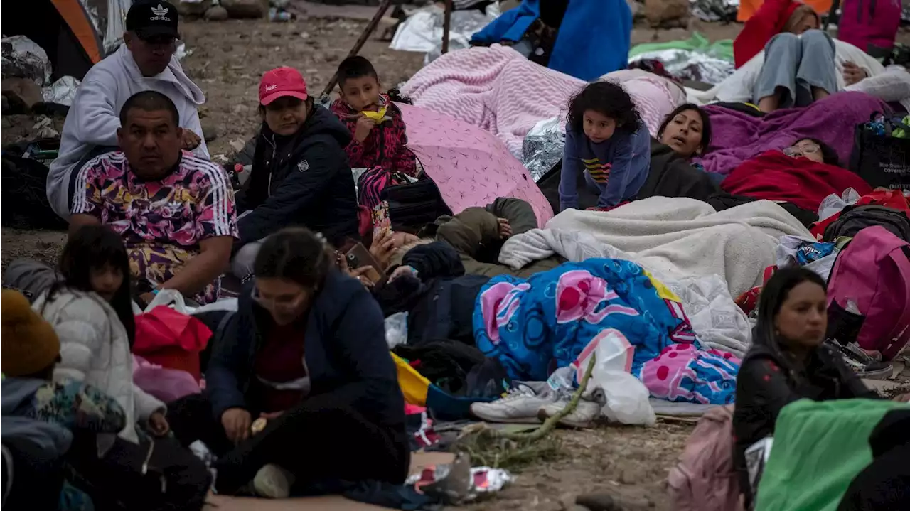 Miseria, pena, hambre, así viven 5.000 migrantes en el campamento improvisado a metros de Estados Unidos