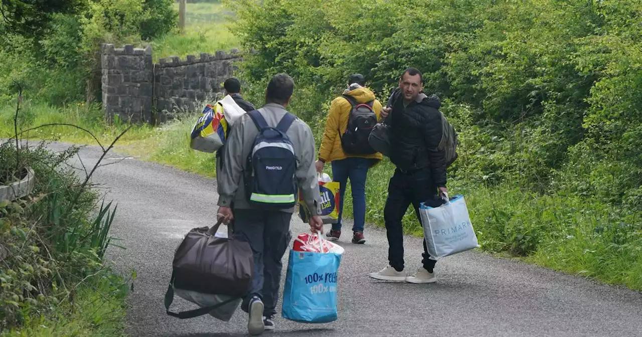 Asylum seekers flee Clare hotel after local protesters block access