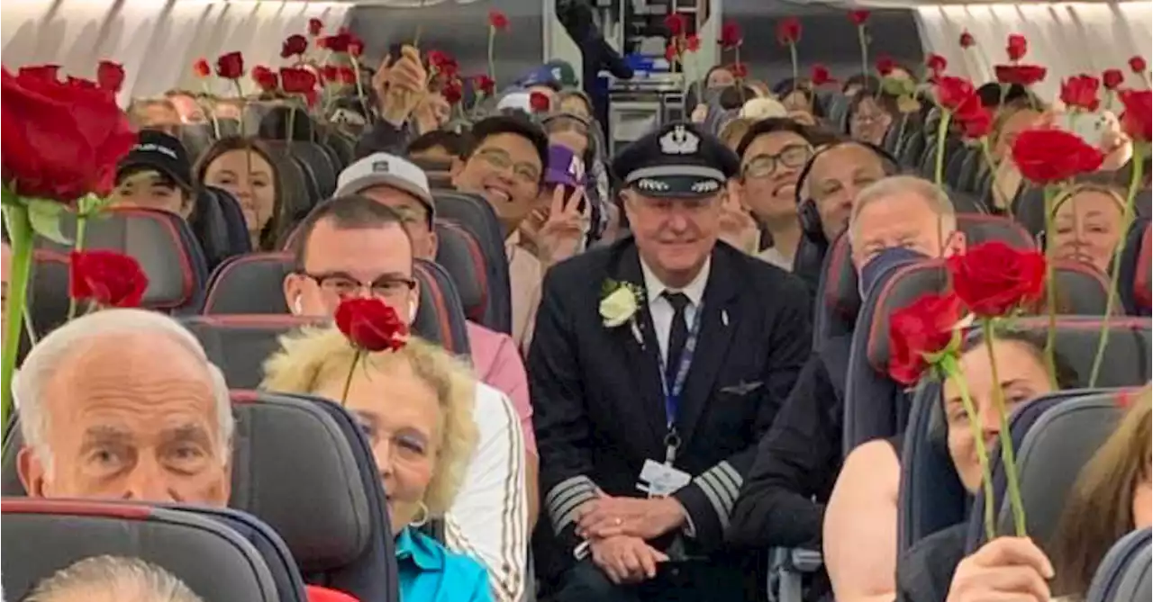 This pilot handed out hundreds of roses to passengers for Mother's Day