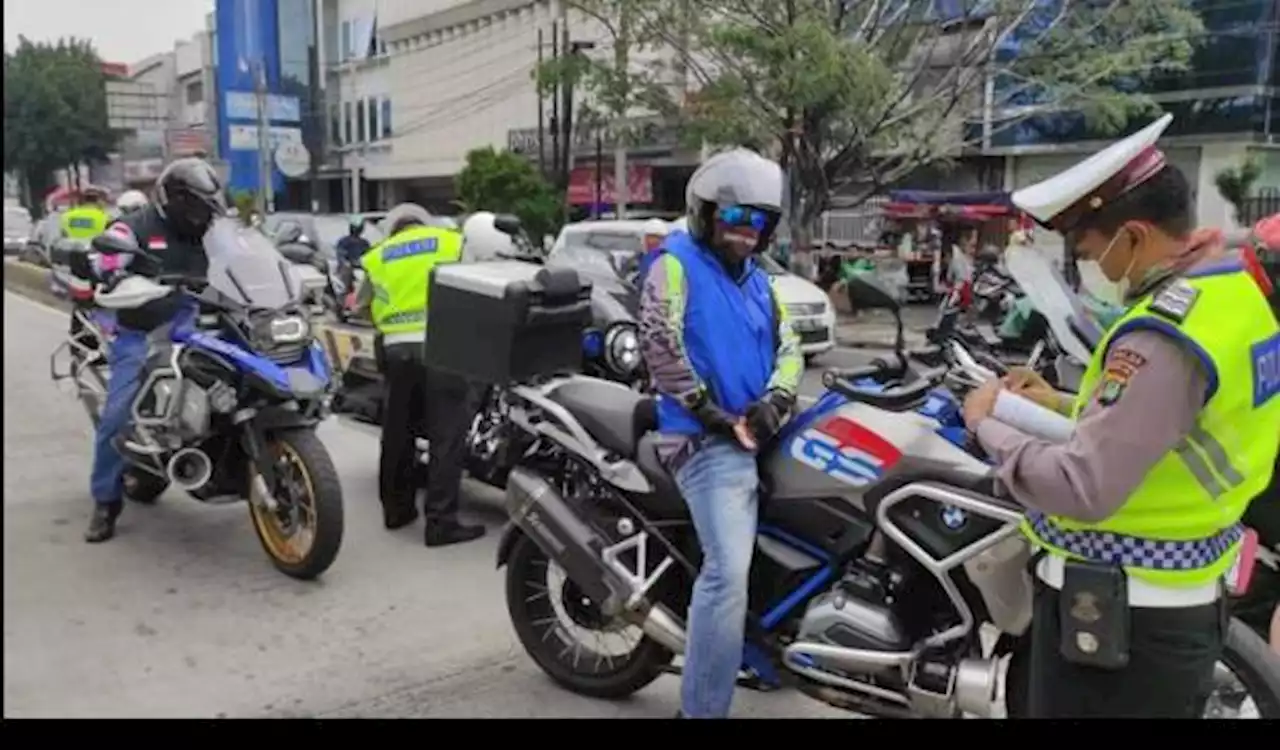 Arahan Kapolri Jenderal Listyo Sigit, Polisi Kini Berlakukan Lagi Tilang Manual di Wilayah Ini