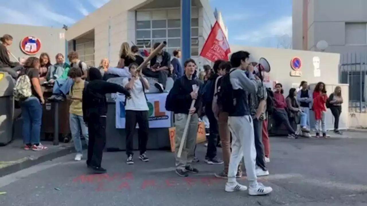 Vidéo - Réforme des retraites : blocus en cours au lycée Saint-Charles de Marseille