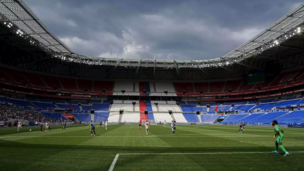 Football : la section féminine de l'Olympique lyonnais change de propriétaire et de dimension