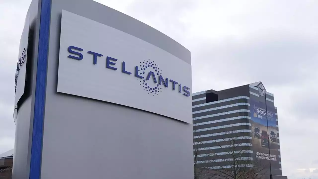 Usine de batteries : Stellantis menace de jeter l'éponge au Canada