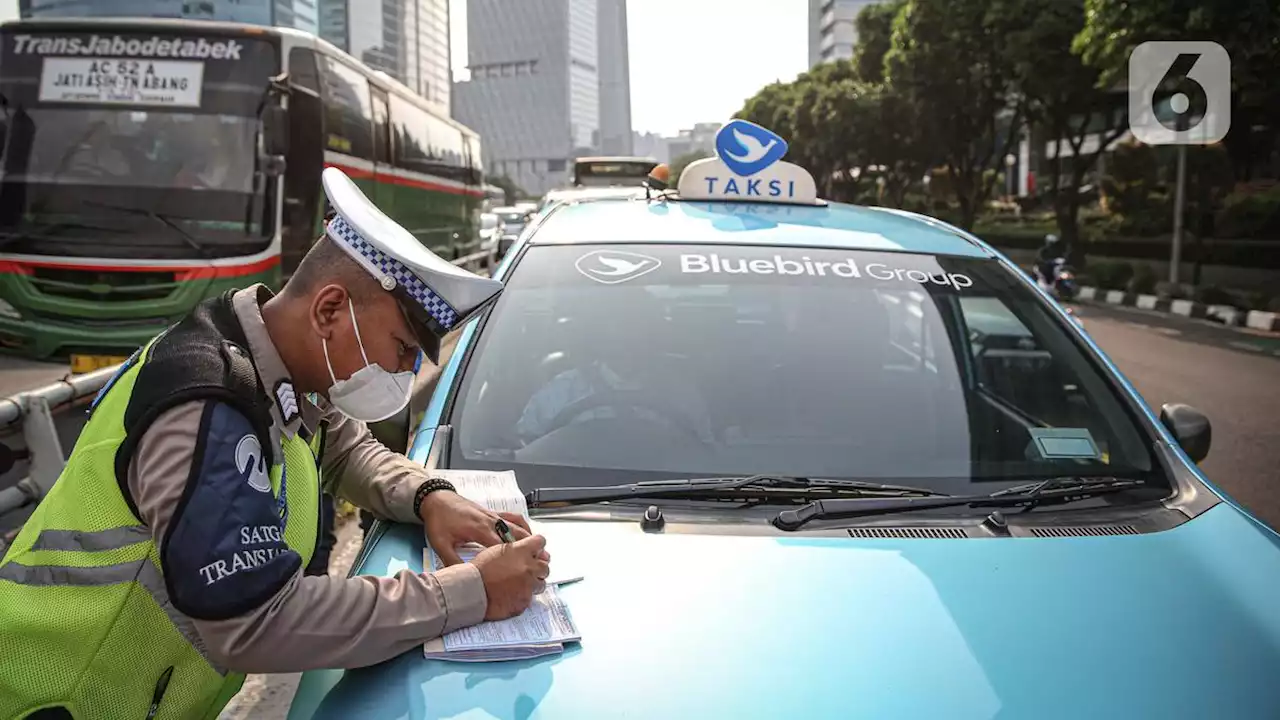 Khawatir Anggota Lakukan Pungli, Polda Metro Minta Warga Awasi Tilang Manual Polisi