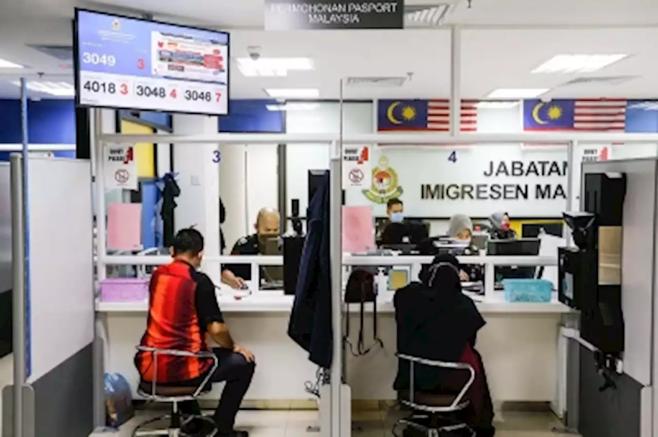 Report: Passport services in Kelana Jaya, Wangsa Maju and Kajang Immigration offices to go fully online