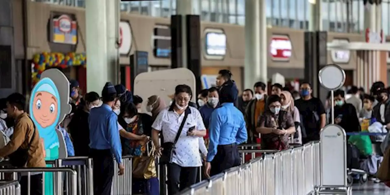 Enam Bandara Angkasa Pura II Layani Jemaah Haji, Soekarno-Hatta Tersibuk | merdeka.com