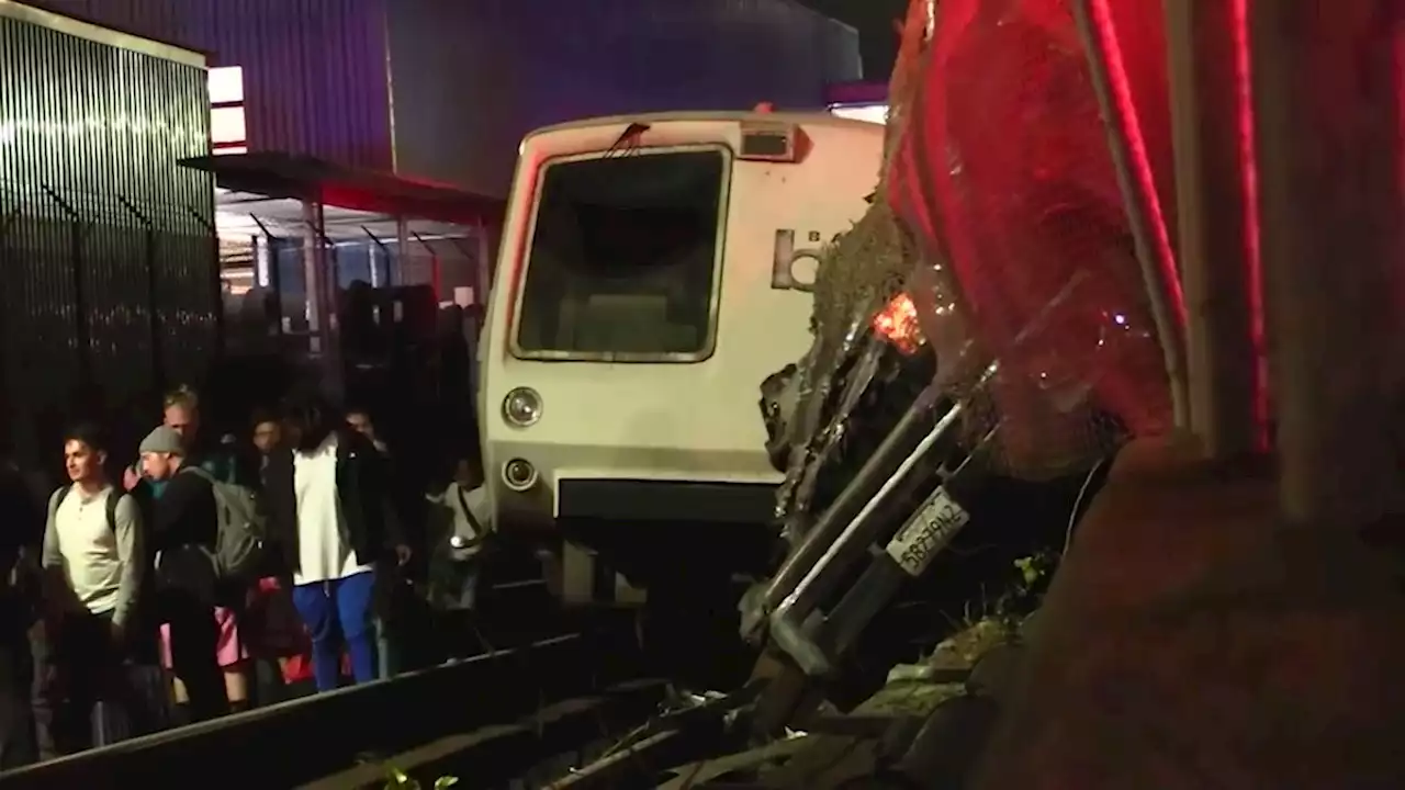 BART Train Collides With Vehicle That Crashed Onto Tracks in Oakland