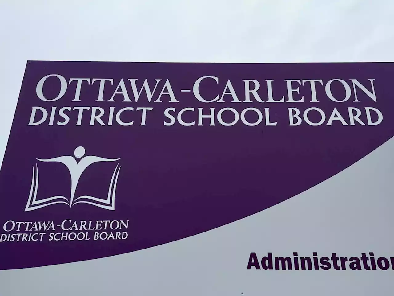 What are the rules at Ottawa boards for uniformed police in schools?