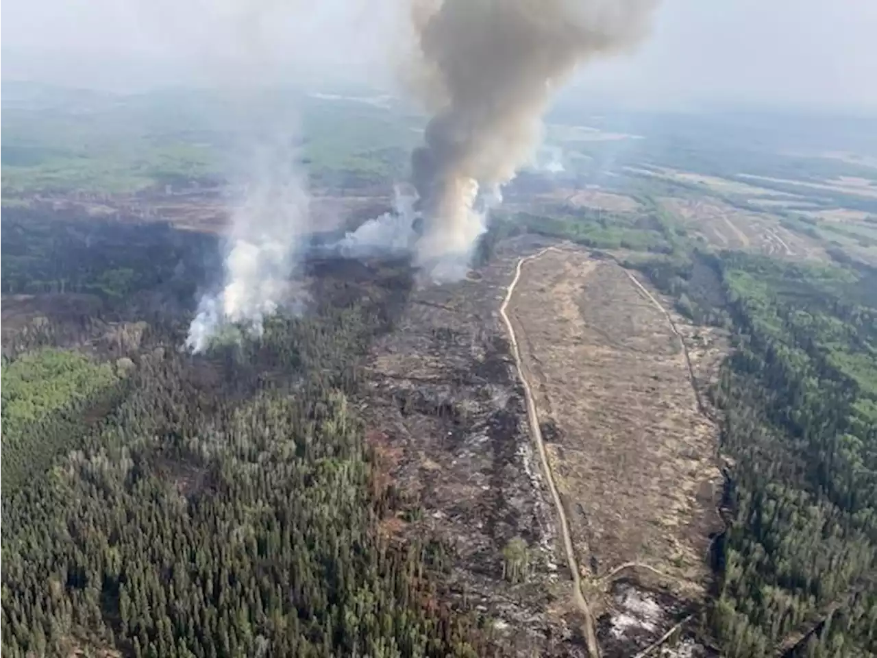 B.C. wildfires put all of Fort St. John on alert, nearby areas on evacuation order