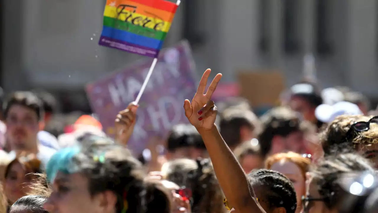 France: SOS Homophobie alerte sur l'«inquiétante hausse» des agressions physiques visant les LGBT+