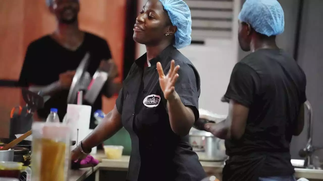 Record du monde: la Nigériane Hilda Baci cuisine pendant 100 heures