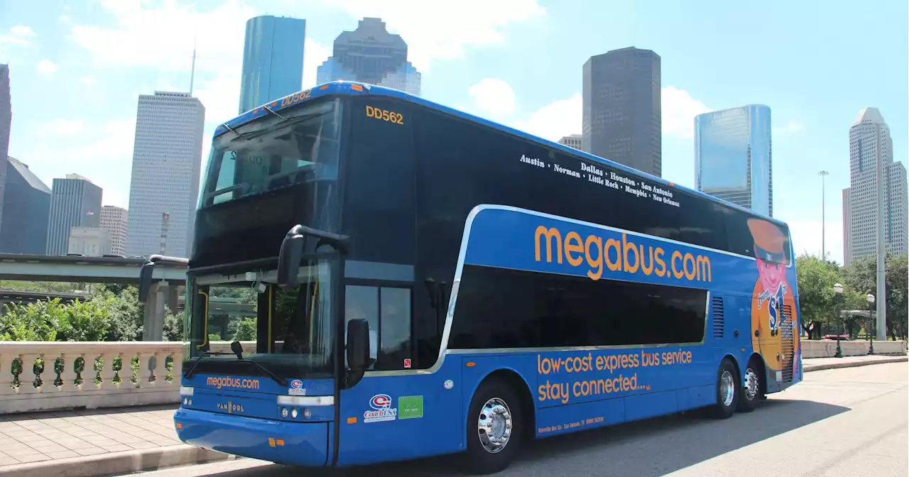 Megabus running between major California cities