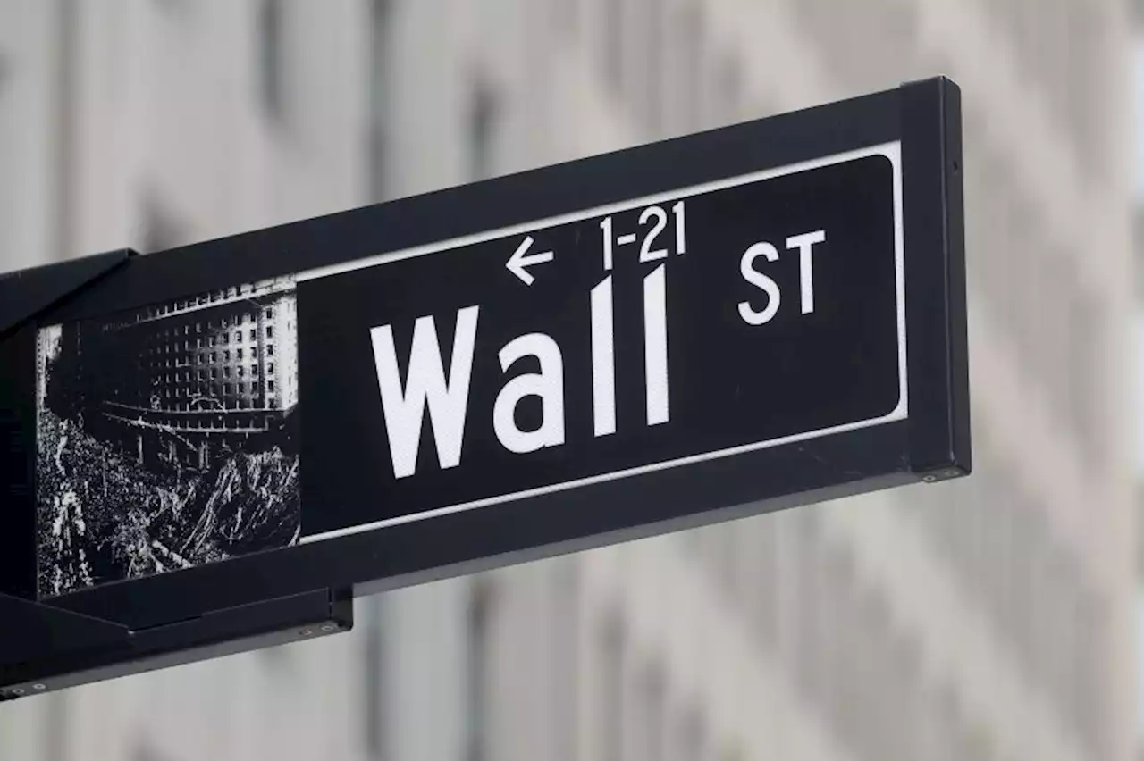 Wall Street Ditutup Menguat Didorong Optimisme Kesepakatan Plafon Utang AS