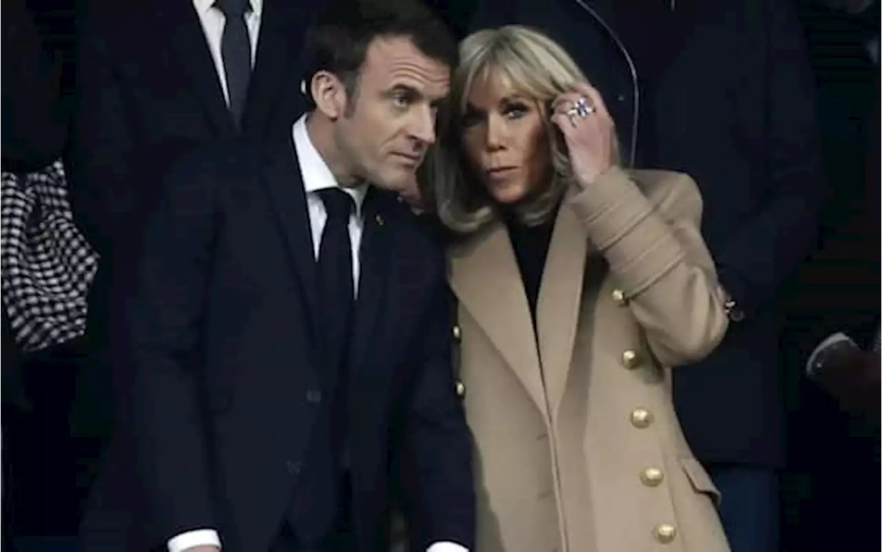 Pronipote di Brigitte Macron aggredito dai manifestanti ad Amiens