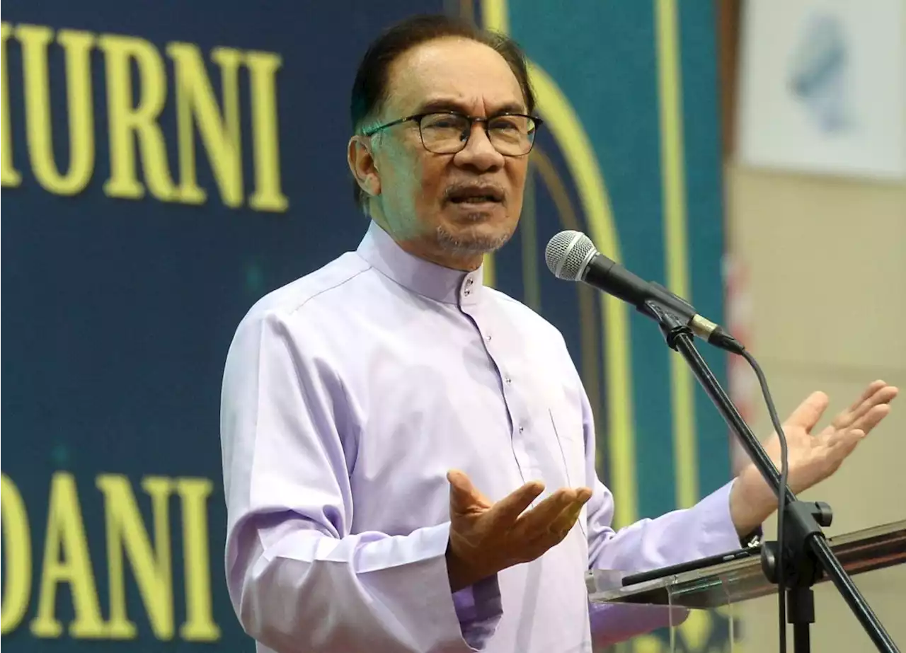 Anwar wishes a 'Happy Teacher's Day' to educators in Malaysia