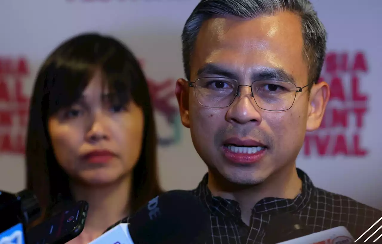 Comms Ministry staff must uphold trust, integrity in performing duties, says Minister