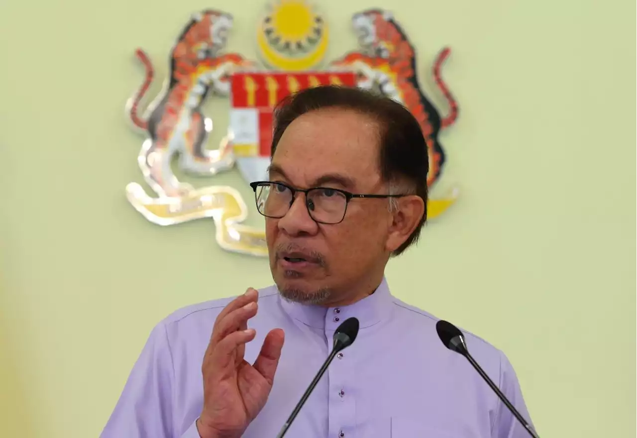 Court tells Anwar to file reply to defence by May 30 in defamation suit against Pendang MP