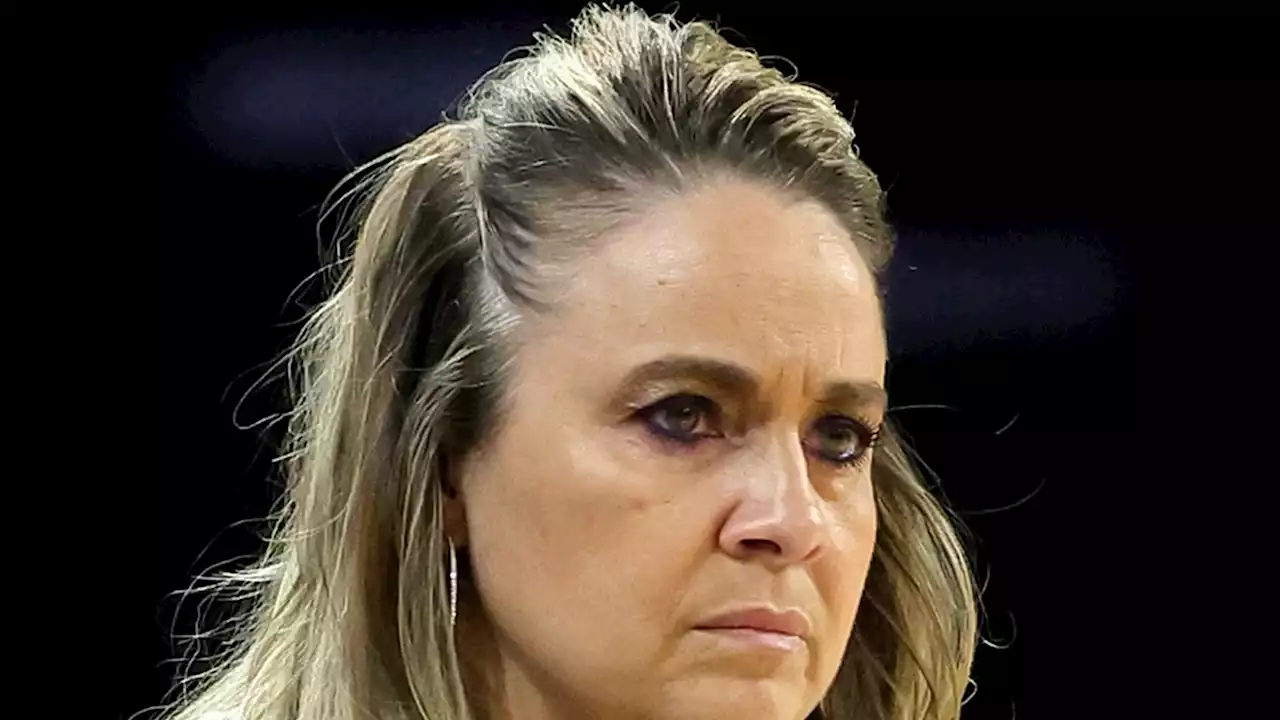 WNBA Suspends Becky Hammon 2 Games For Comments About Player's Pregnancy