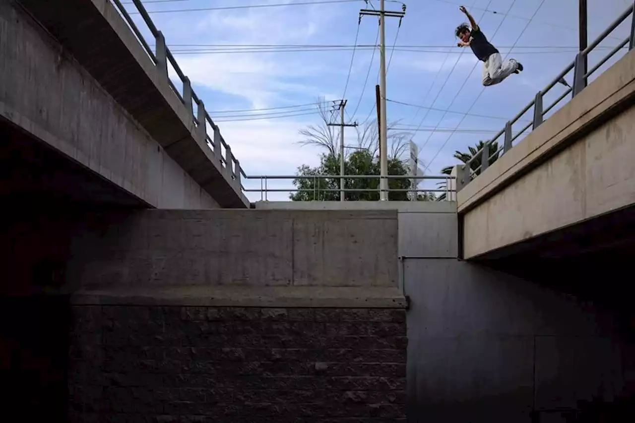 Parkour en Saltillo; el arte del desplazamiento