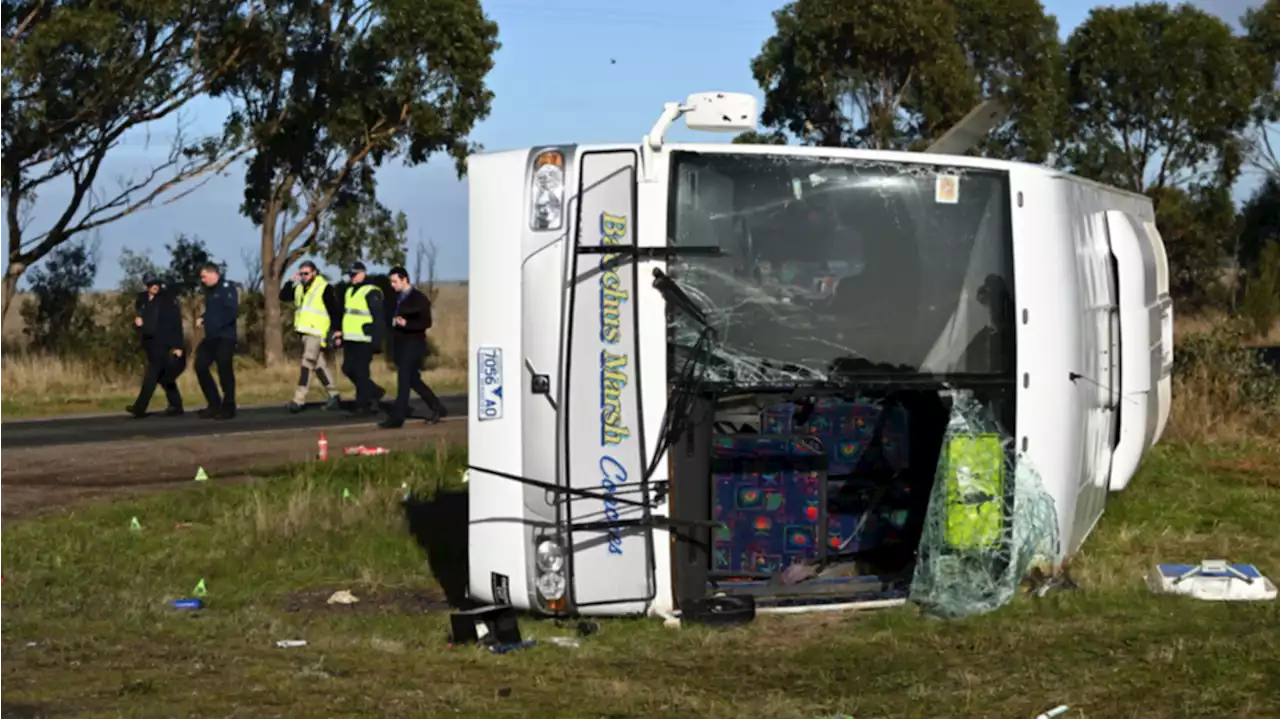 Major update after bus and truck crash injures Melbourne schoolkids