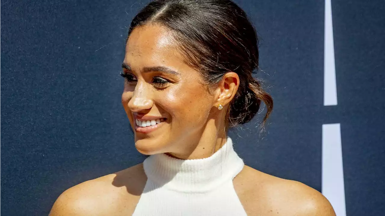 Meghan Markle star d'Hollywood : robe bustier, talons aiguilles et side hair, son look ultra glamour...