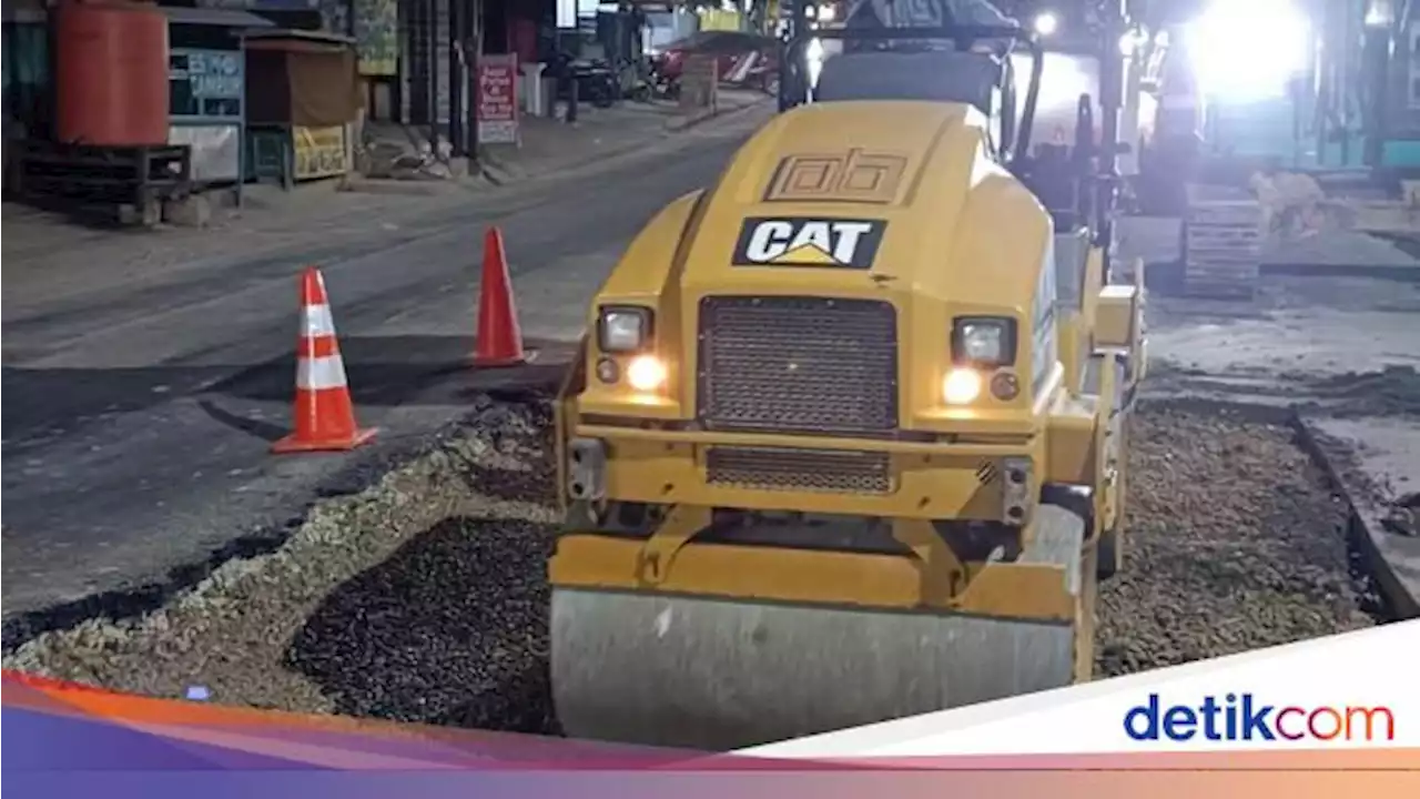 Tampung Keluhan Warga di Medsos, Jokowi Dapat 7.400 Lokasi Jalan Rusak