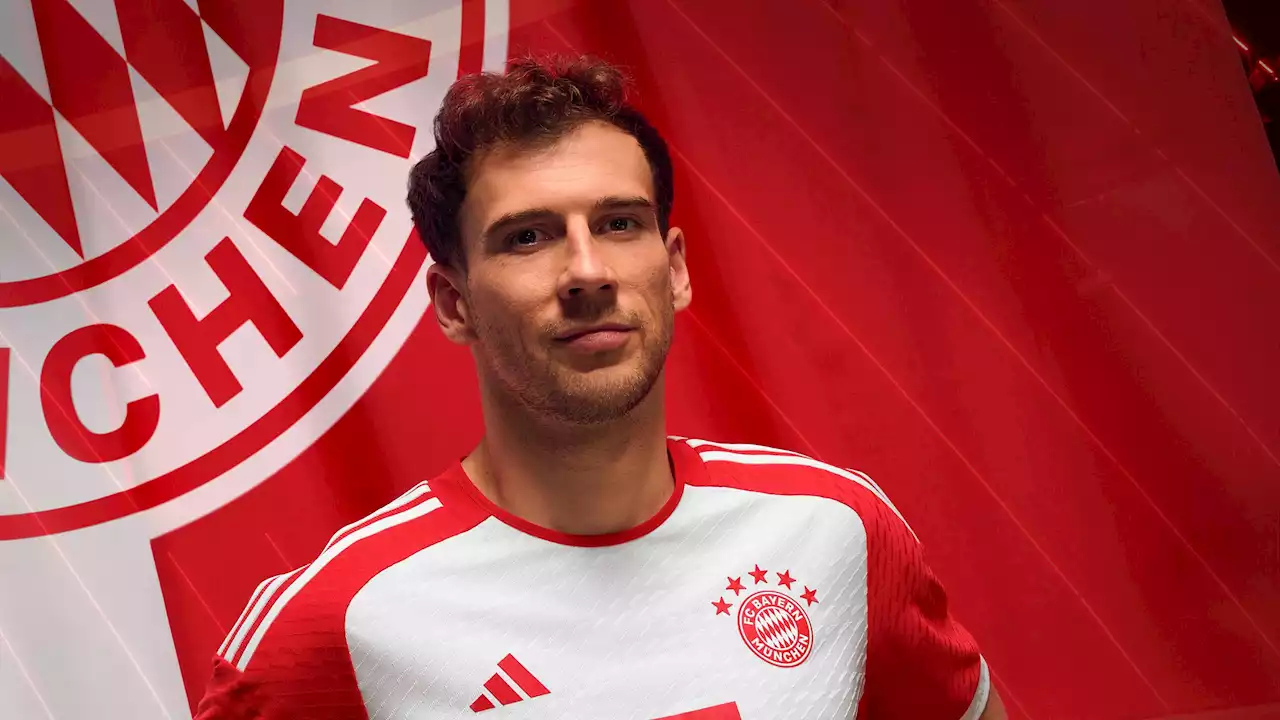 Neues Bayern-Trikot für Saison 2023/24 - weiß-rotes Heimtrikot als Hommage an erste Bundesliga-Spielzeit 1965/66