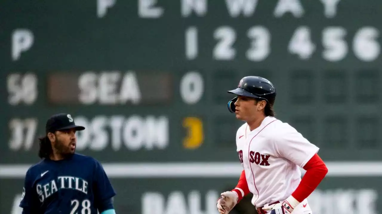 Red Sox beat Mariners 9-4 to snap 4-game skid