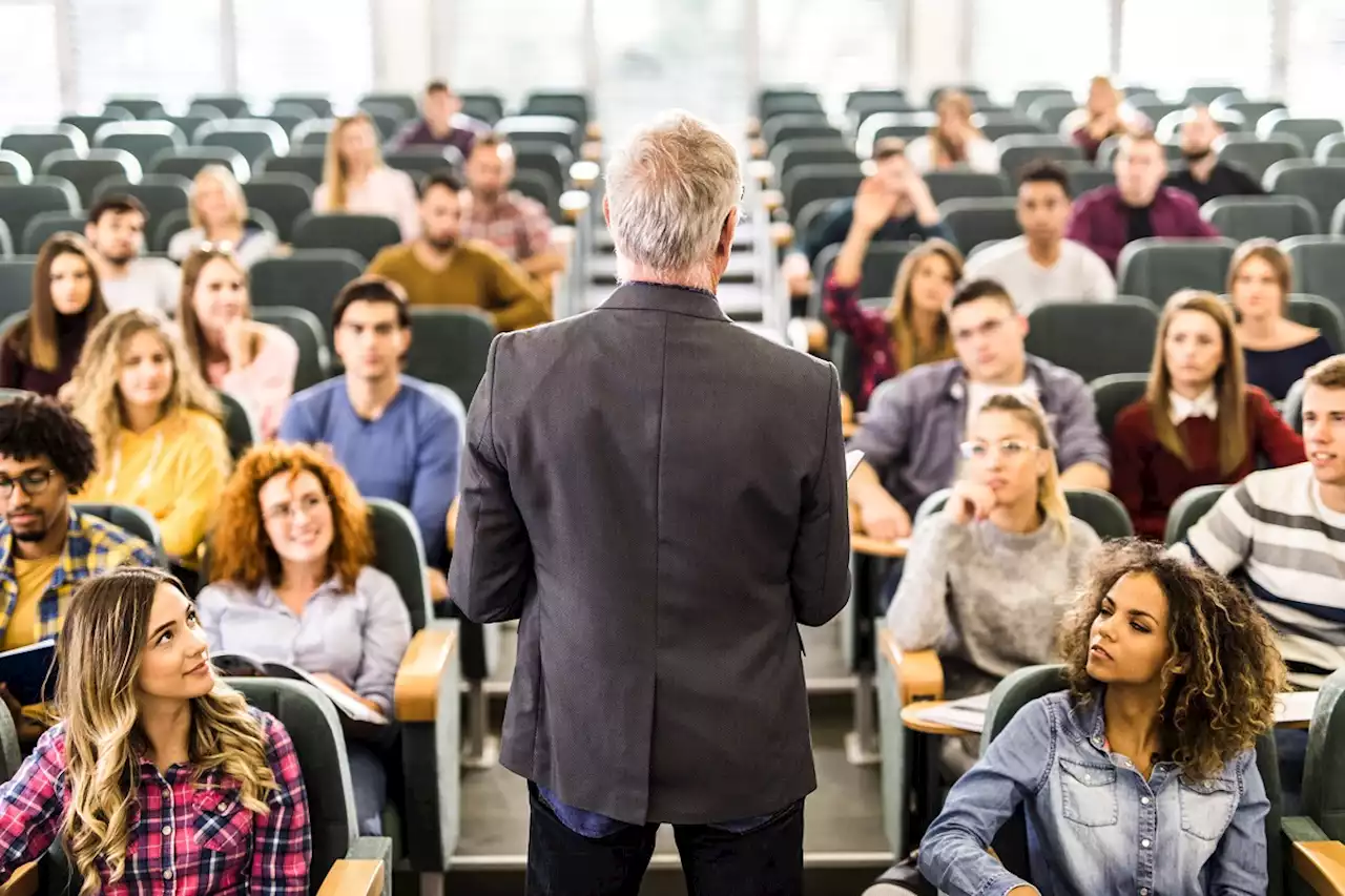 Professor Falsely Accuses Students of Cheating Because ChatGPT Told Him To